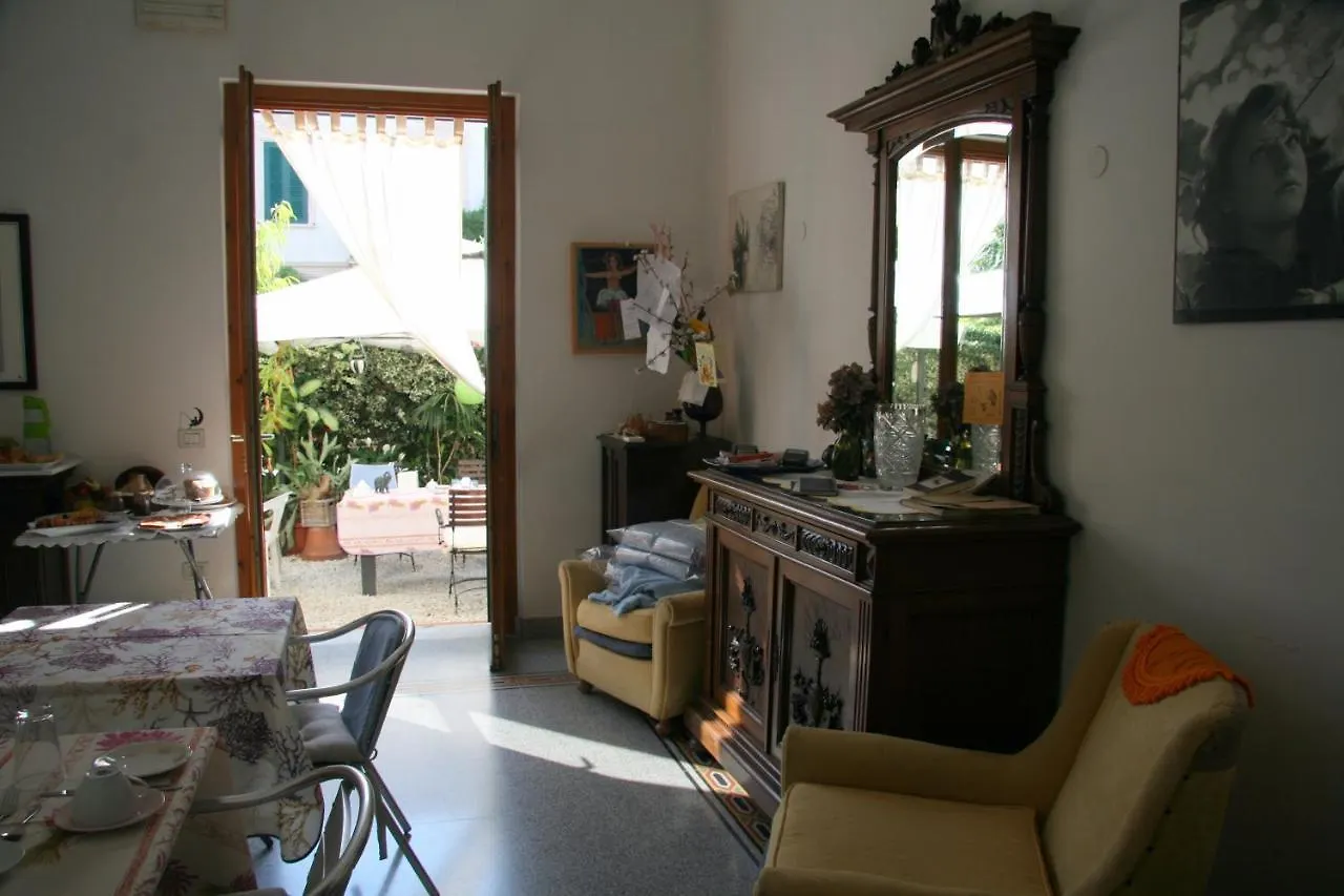Guest house Casafornaciari Hotel Viareggio